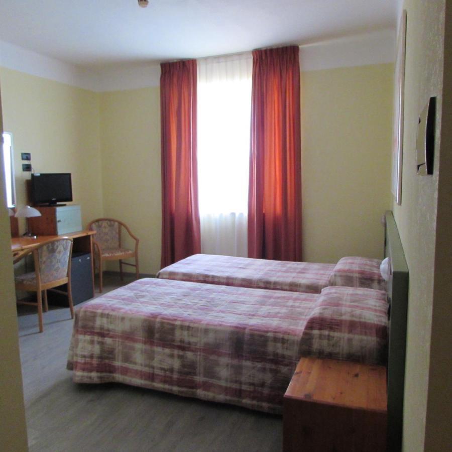 Hotel Alpi Del Mare Mondovì Eksteriør billede